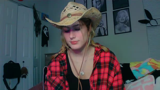 briadominick Females Chaturbate 15-09-2024