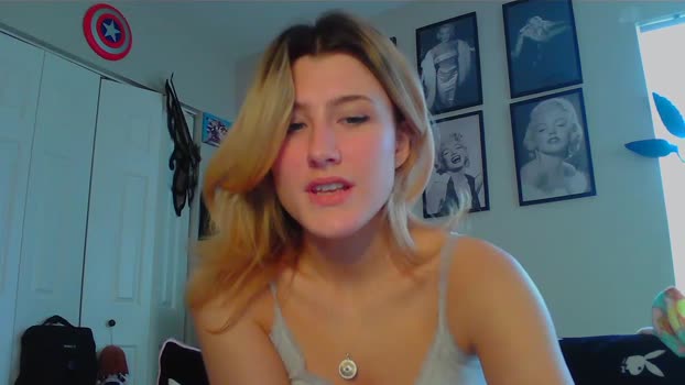 briadominick Females Chaturbate 16-09-2024