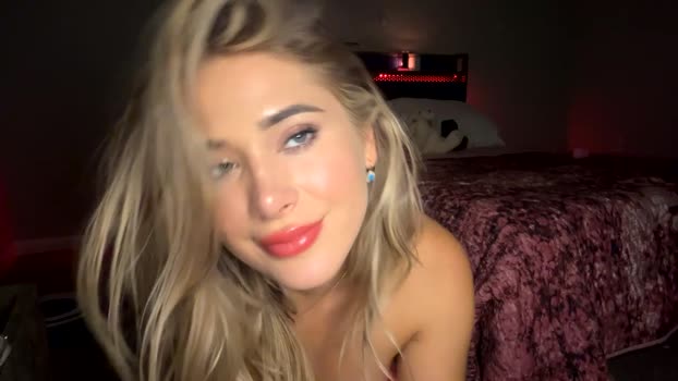 victoriaflowers Females Chaturbate 19-09-2024
