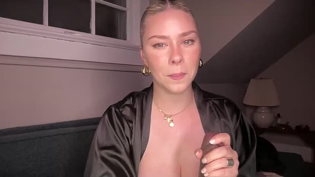 novavangogh Females Chaturbate 20-09-2024