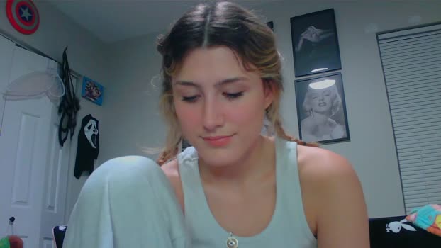 briadominick Females Chaturbate 25-09-2024