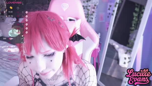 lucille_evans Females Chaturbate 28-09-2024