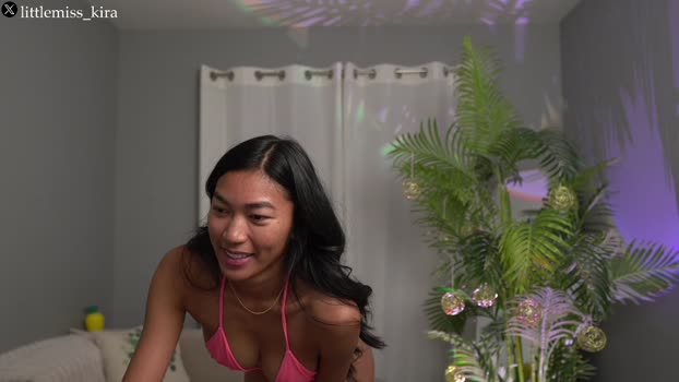 littlemiss_kira Females Chaturbate 29-09-2024