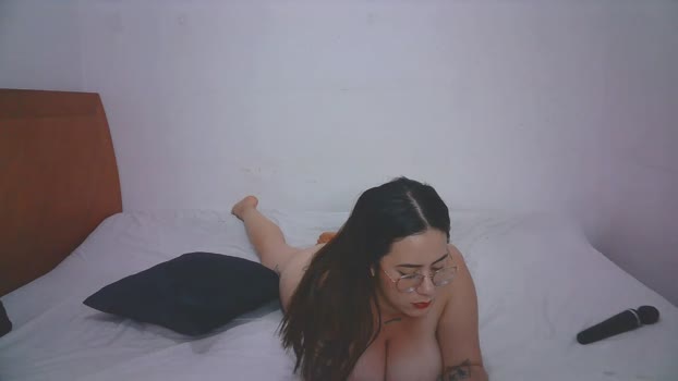sofi_zeus cute Webcam SHOW @ Chaturbate 02-10-2024