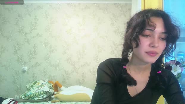 curly_011 fuckass Webcam SHOW @ Chaturbate 03-10-2024