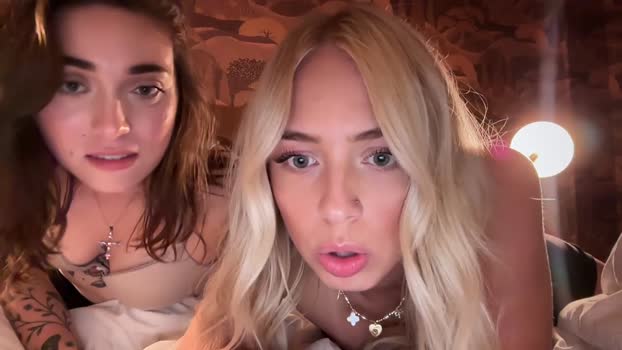 lucyholly kiss Webcam SHOW @ Chaturbate 04-10-2024