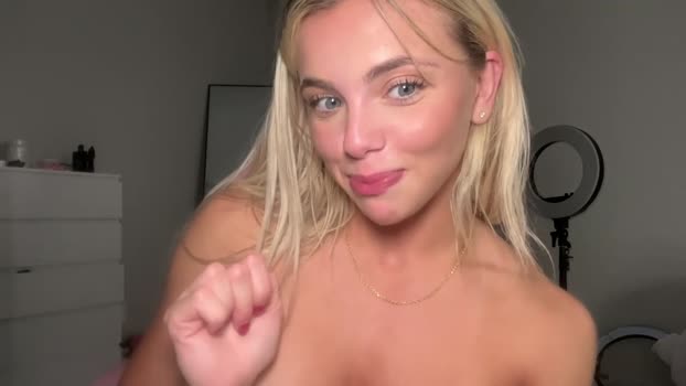 gracieparker toys Webcam SHOW @ Chaturbate 05-10-2024