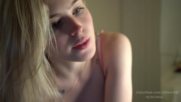 chloewildd Cam Webcam SHOW @ Chaturbate 05-10-2024