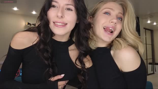 yononeey Couple Chaturbate 14-10-2024