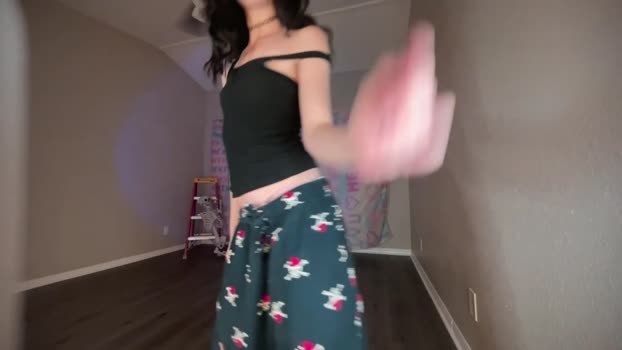 hexivu Female Chaturbate 17-10-2024