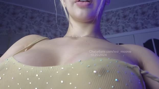 lesi_moonie Female Chaturbate 20-10-2024
