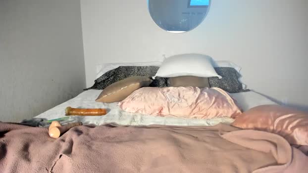 sexxylaurab Female Chaturbate 22-10-2024