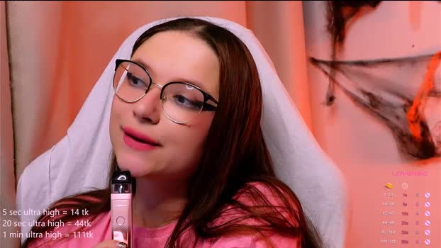 me_hanna Female Chaturbate 29-10-2024