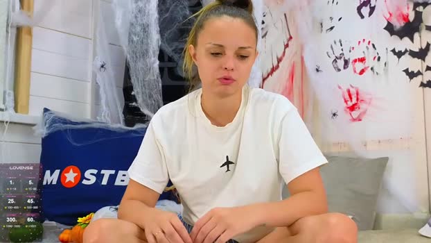 misss_viki Female Chaturbate 28-10-2024