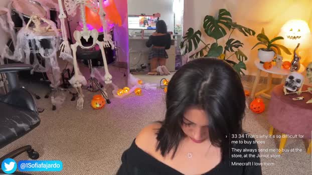sweet_littleee Female Chaturbate 29-10-2024