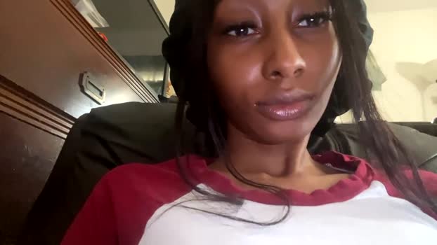 xsneakycouple Female Chaturbate 29-10-2024