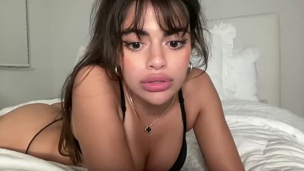 poutyselena Female Chaturbate 31-10-2024