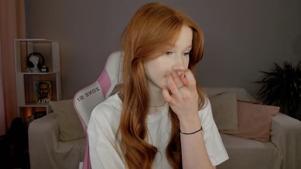 leahsthetics Female Chaturbate 05-11-2024