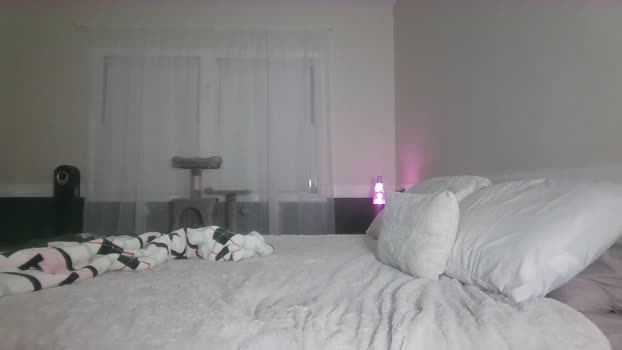 lolariv Female Chaturbate 05-11-2024