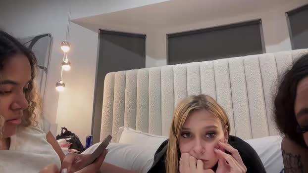 kellyvela Female Chaturbate 08-11-2024