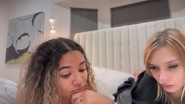 kellyvela Female Chaturbate 08-11-2024
