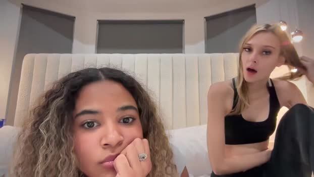 kellyvela Female Chaturbate 08-11-2024