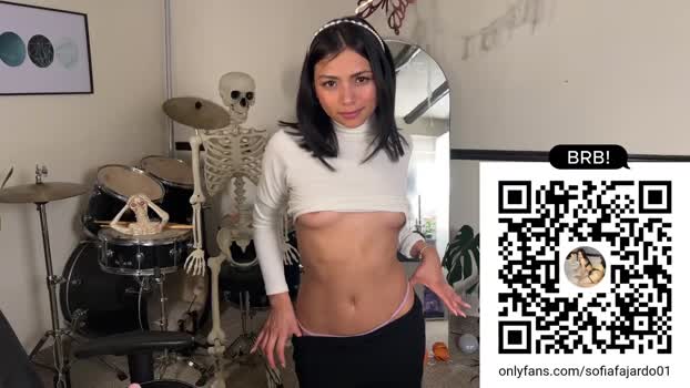 sweet_littleee Female Chaturbate 07-11-2024