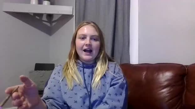 phatassblond Female Chaturbate 12-11-2024