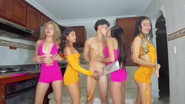 your_dolls Couple Chaturbate 11-11-2024