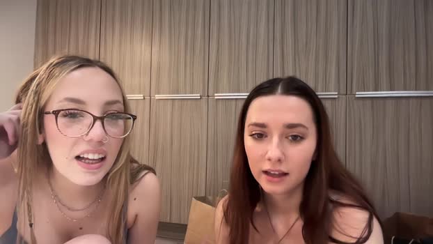 selenamenda Female Chaturbate 12-11-2024