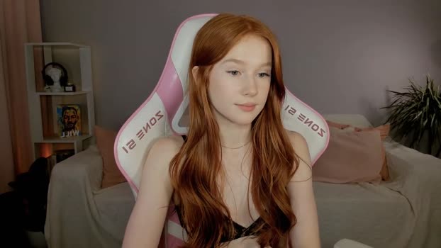 leahsthetics Female Chaturbate 14-11-2024