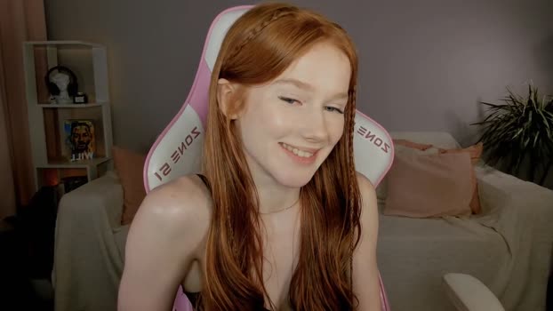 leahsthetics Female Chaturbate 14-11-2024