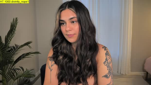 doubedeesarai Female Chaturbate 16-11-2024