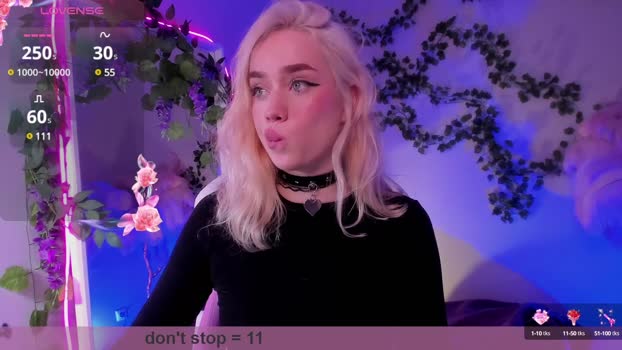 fiona_powerpuff Female Chaturbate 17-11-2024