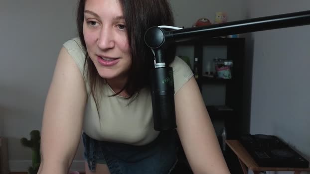 alexa_dream Female Chaturbate 17-11-2024
