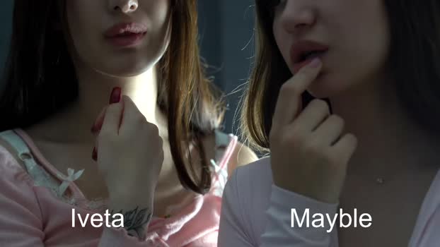 2girls1roomm Couple Chaturbate 18-11-2024