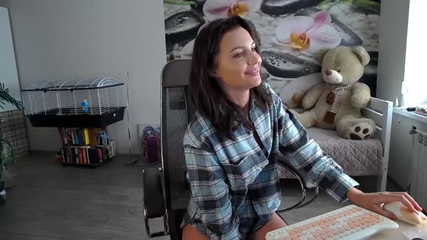 jennycutey Female Chaturbate 19-11-2024