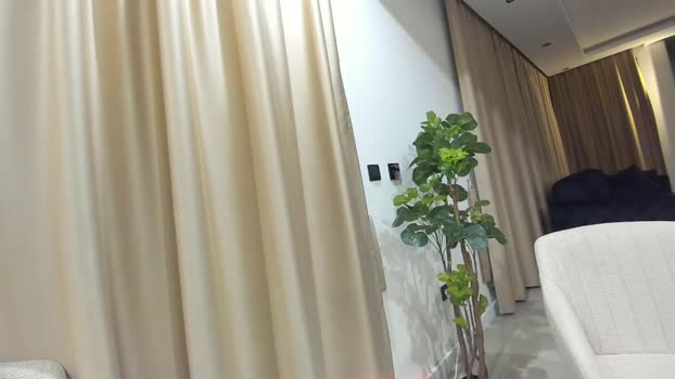 ehotlovea Female Chaturbate 20-11-2024