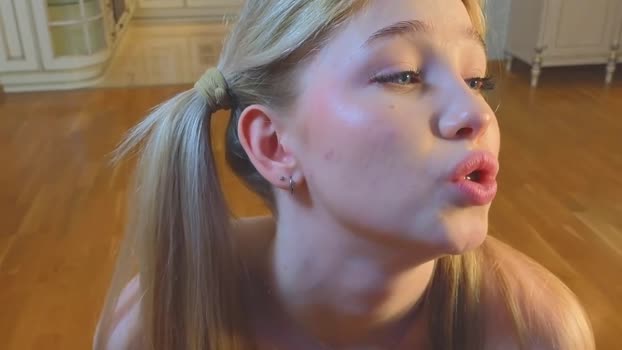 editacovey Female Chaturbate 25-11-2024