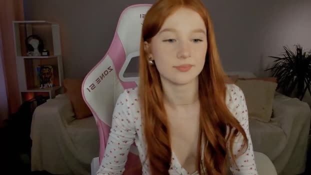 leahsthetics Female Chaturbate 25-11-2024
