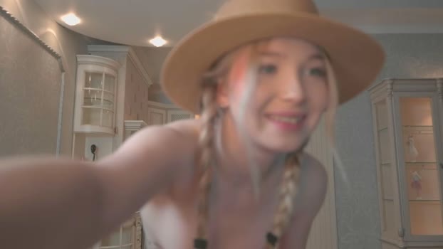 editacovey Female Chaturbate 26-11-2024