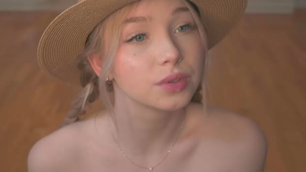 editacovey Female Chaturbate 26-11-2024