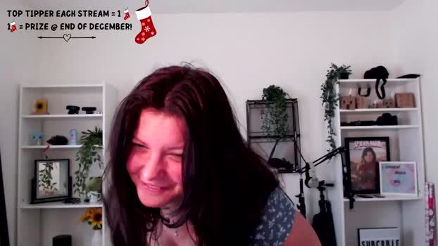 emilyjoneschat Female Chaturbate 30-11-2024