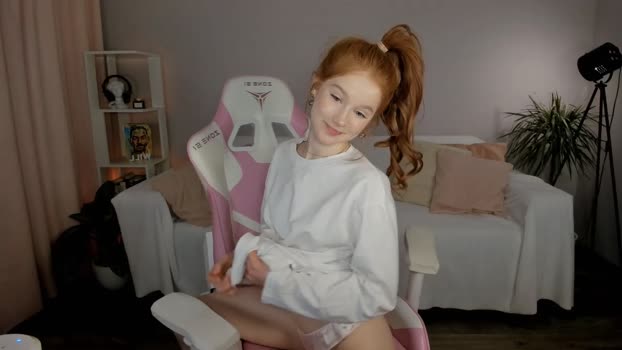 leahsthetics Female Chaturbate 01-12-2024