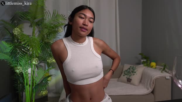littlemiss_kira Female Chaturbate 30-11-2024