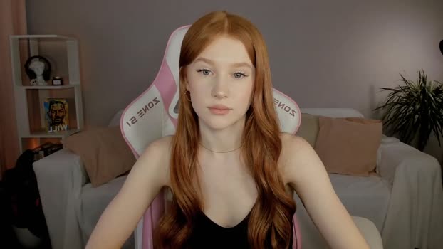 leahsthetics Female Chaturbate 04-12-2024