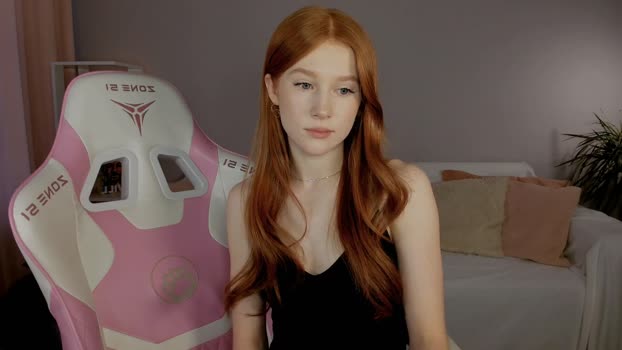 leahsthetics Female Chaturbate 05-12-2024