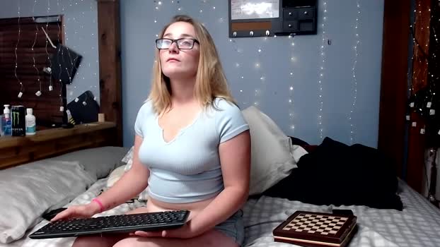 meganandeddie6715 Couple Chaturbate 05-12-2024