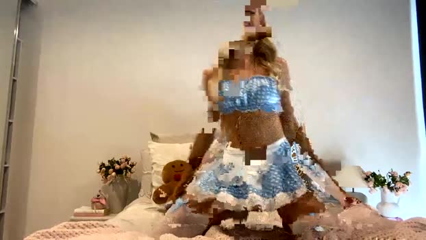 mishkenel Female Chaturbate 05-12-2024