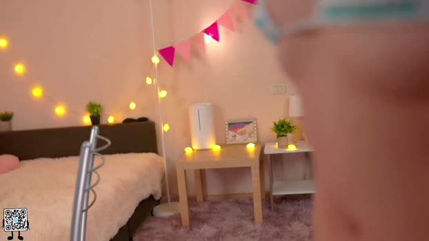 tiny_miracle Female Chaturbate 08-12-2024